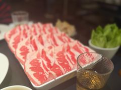 -鲜入唯煮·港式海鲜牛肉火锅(金宝街店)