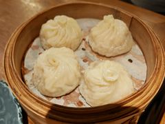 蟹粉鲜虾小笼-鑫震源·苏式大虾生煎(山塘街店)