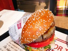 -The Habit Burger Grill 哈比特汉堡(复兴soho店)
