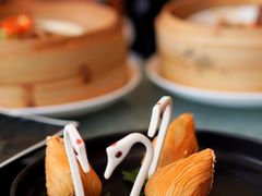 栗茸天鹅酥-白天鹅宾馆-宏图府餐厅