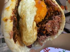 肉蛋双飞-老马家马蓉蛋菜夹馍·腊牛肉夹馍(回民街店)