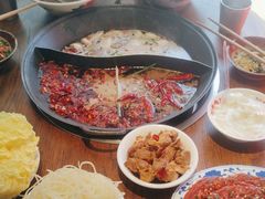 -萍姐火锅·公路夜市(武汉首店)