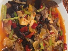 -严记小天府酸菜鱼(西四路店)