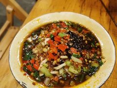 -拈签一笑黄牛肉辣卤串串