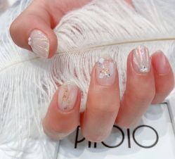 -摩睫+皮肤管理·科学美容中心