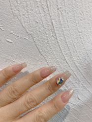 -花岐款式专研健康美甲沙龙