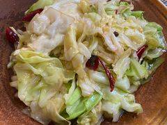 炝炒圆白菜-懒人盐府人家·自贡大麻鱼(安贞店)