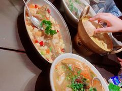 -大头虾越式风味餐厅(光明广场店)