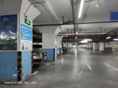 -中山公园-龙之梦停车场