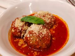 -城市大道红炉披萨烘焙坊