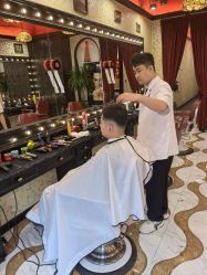 -东方先生国潮男士理发馆