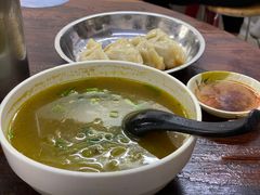 -黄阿姨锅贴大王(万航渡路店)