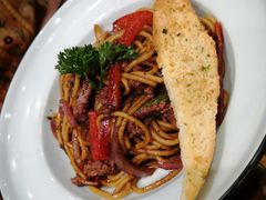 黑椒牛柳炒意面-魏斯理汉堡(西安沣东吾悦店)