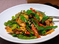 特色小炒黑毛土猪肉-巨鹿春晓(静安寺店)