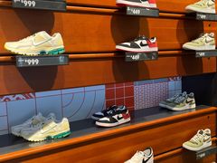 -百年港湾奥特莱斯(香炉礁店)