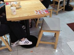 -魔都三兄弟酸辣粉·蘸卤炸串(虹桥万科店)