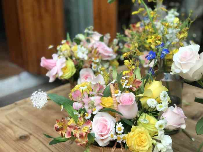 春敷花舍-"这个花店是无意中在安农大这边走路的时候看.