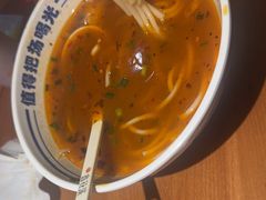 -鑫花溪牛肉米粉(广电传媒店)