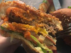 -HIGH FIVE哈福手工汉堡(桂林路店)