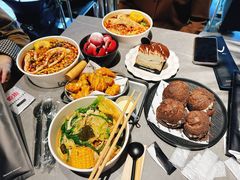 -W COLLECTIVE  DESSERT SHOP