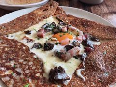 鸡蛋蘑菇熏肉荞麦可丽饼-RAC BAR(安福路店)