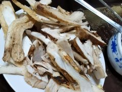 -东巴谷野生菌火锅餐厅