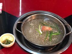 -老石黑山羊毛驴肉火锅(金凯广场店)