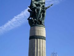 -人民防洪胜利纪念塔