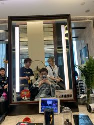 -AKOZO Beauty Salon