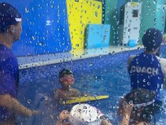 -Swim斯卫姆国际儿童游泳中心(红博中央公园店)