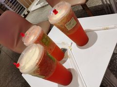 霸气芝士草莓-奈雪的茶(湖滨银泰in77C区PRO店)
