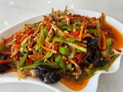 -覃记海鲜美食餐厅