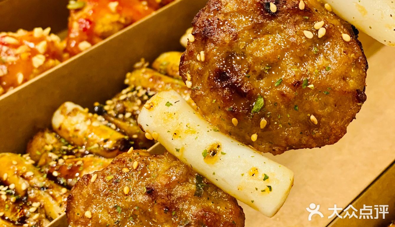 平价美食｜打卡人广网红韩式串烧！每样来一份！