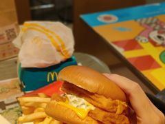 -麦当劳(深圳北站B2检票口楼上)