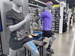 -迪卡侬(西华店)