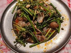 -威记烧嘢·南宁烧烤·超级生牛(绿地店)