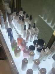-八佰伴8008星级形象店