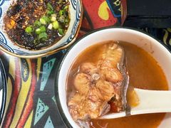 蘸酱-弘烨 贵州酸汤 鱼火锅(东财店)