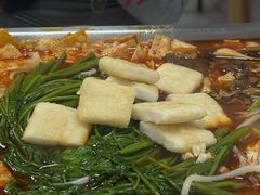 -在巷子里的烤肉店·螺蛳粉烤鱼·牛蛙(和美城店)