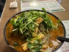 -肥汁米蘭香港米线(定西路店)