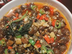 -龙巢盱眙龙虾·牛蛙·烧烤宵夜(八卦岭店)