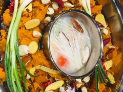 -周幺妹重庆老火锅(银泰城总店)