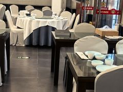 -鸿运楼烤鸭店(天桥店)