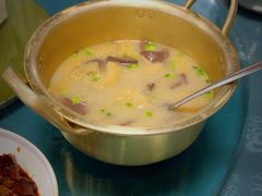 -洞背山庄(洞背院区式管理小区店)