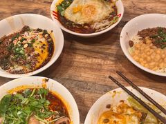 -周小波重庆小面·重庆名小吃(邹容路店)
