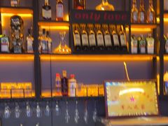 -唯爱KTV聚会餐厅(仙林东城汇店)