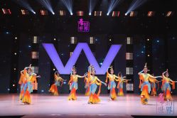 -尚美霓裳晚礼服·合唱服·舞蹈演出服租赁定制