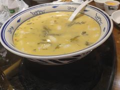 -东口码头·烧鸽子·鱼头泡饼·地方菜(金鹰悦城店)