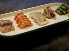 -HOMES上海本帮菜(襄阳公园店)