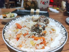 维吾尔族手抓饭-清真·双公羊·馕坑烤全羊(奥体店)